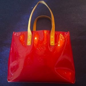 LOUIS VUITTON 🔥 RARE RED VERNIS🔥🔥 EUC ADORABLE!! 🔥🔥MINI TOTE